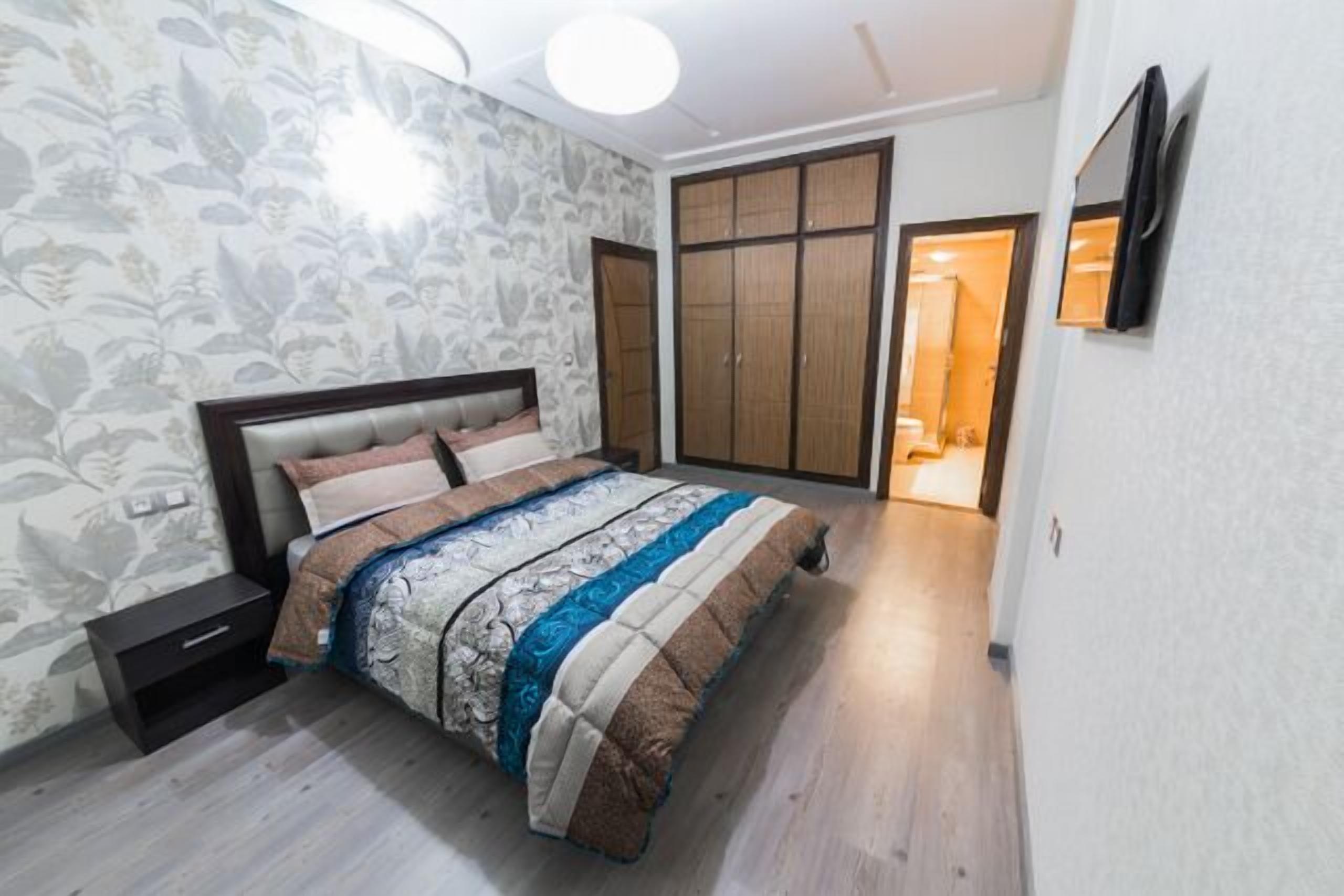 Apartment, 3 Bedrooms | 3 bedrooms, blackout curtains, free WiFi, bed sheets