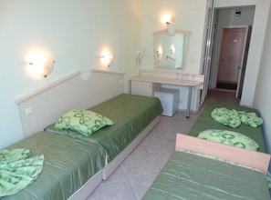 Double Room | Minibar, desk, iron/ironing board, WiFi - Dana Palace (Golden Sands)