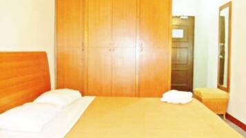 In-room safe, desk, iron/ironing board (on request)
