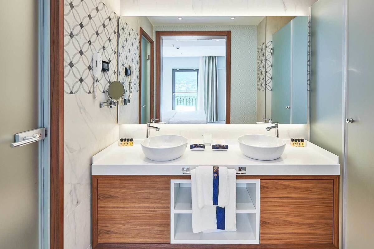 free toiletries, hair dryer, bathrobes, slippers