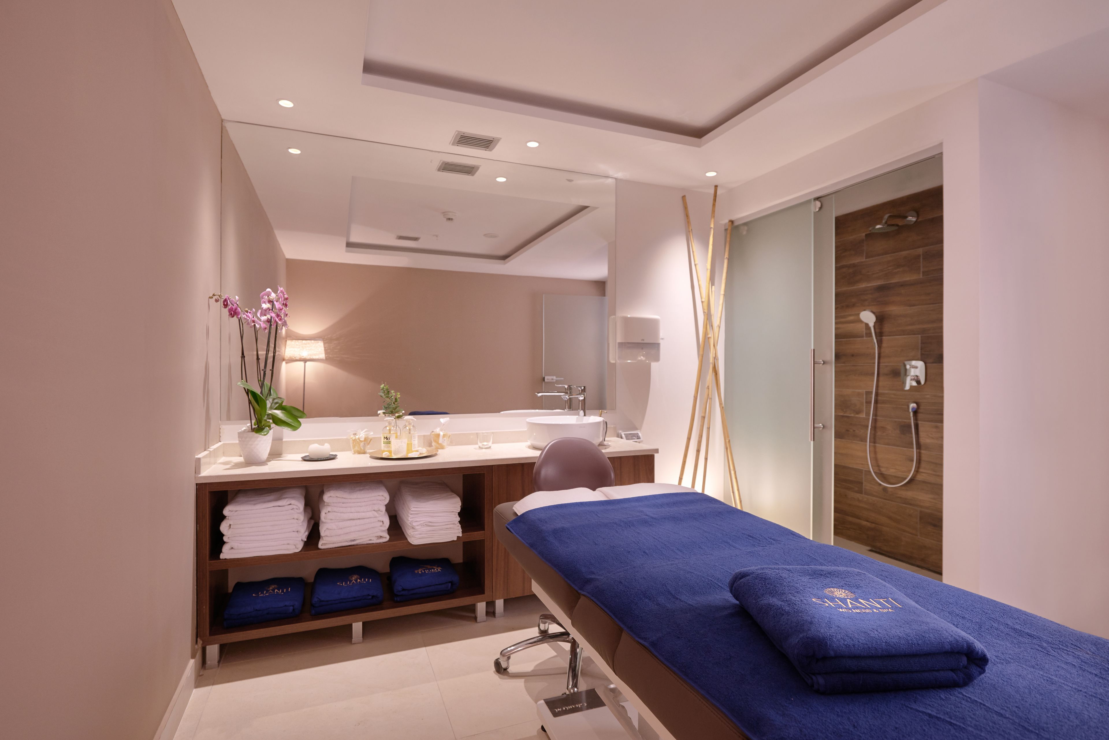 couples treatment room(s), sauna, steam room, body treatments