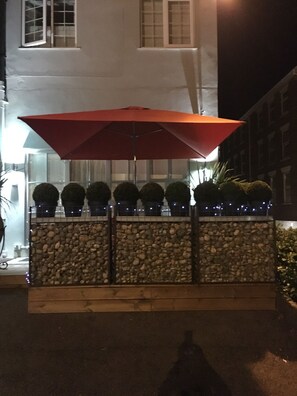 Façade de l’hébergement - soirée/nuit