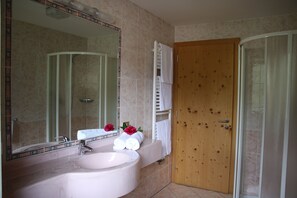 Bathroom - Hotel Alpenrose (La Valle)