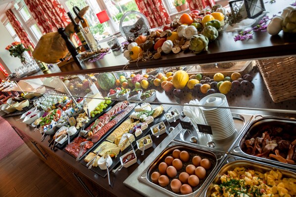 Desayuno buffet incluido todos los días