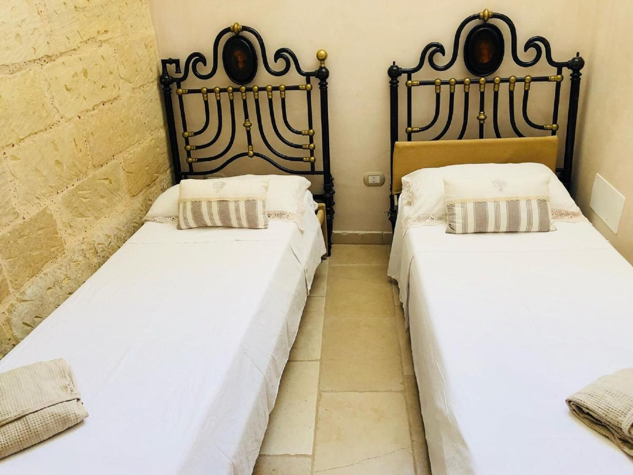 Familienzimmer, 2 Schlafzimmer | 1 Schlafzimmer, hochwertige Bettwaren, Daunenbettdecken, Schreibtisch