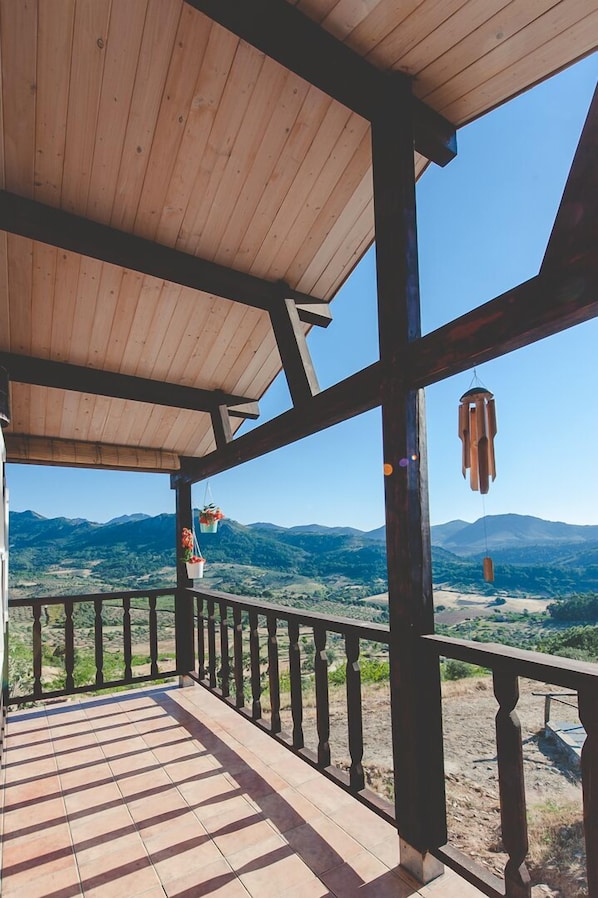 Maison (Yellow) | Balcon