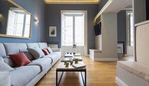 Apartment, 2 Bedrooms | Living room