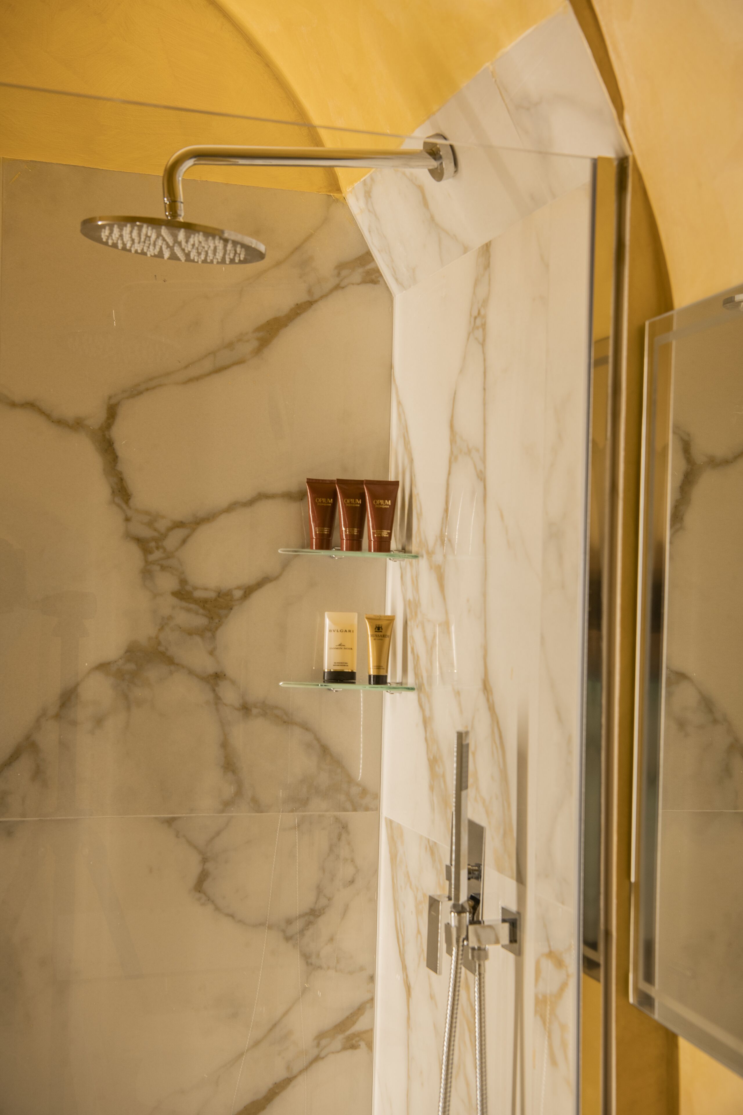 Foto - Palazzo Arone dei Baroni di Valentino