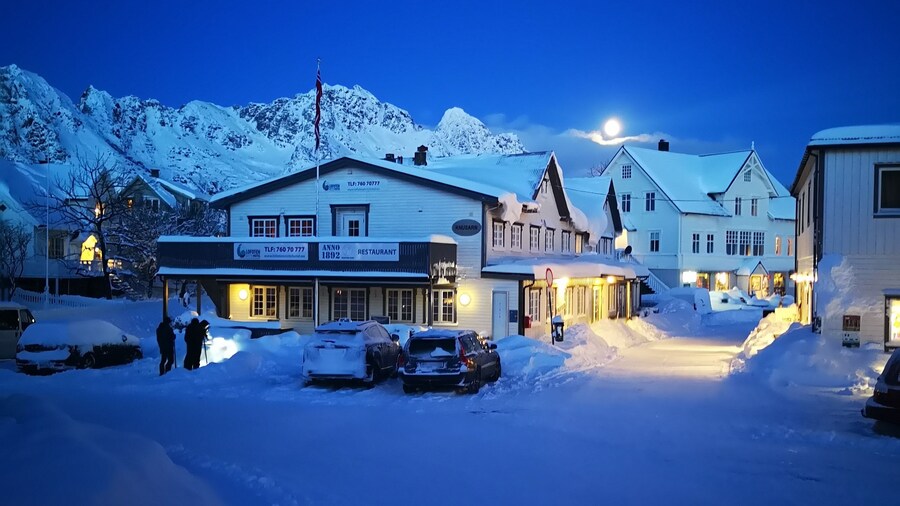 Henningsvær Guesthouse