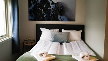 Chambre Double Supérieure, vue ville | Literie de qualité supérieure, bureau, rideaux occultants