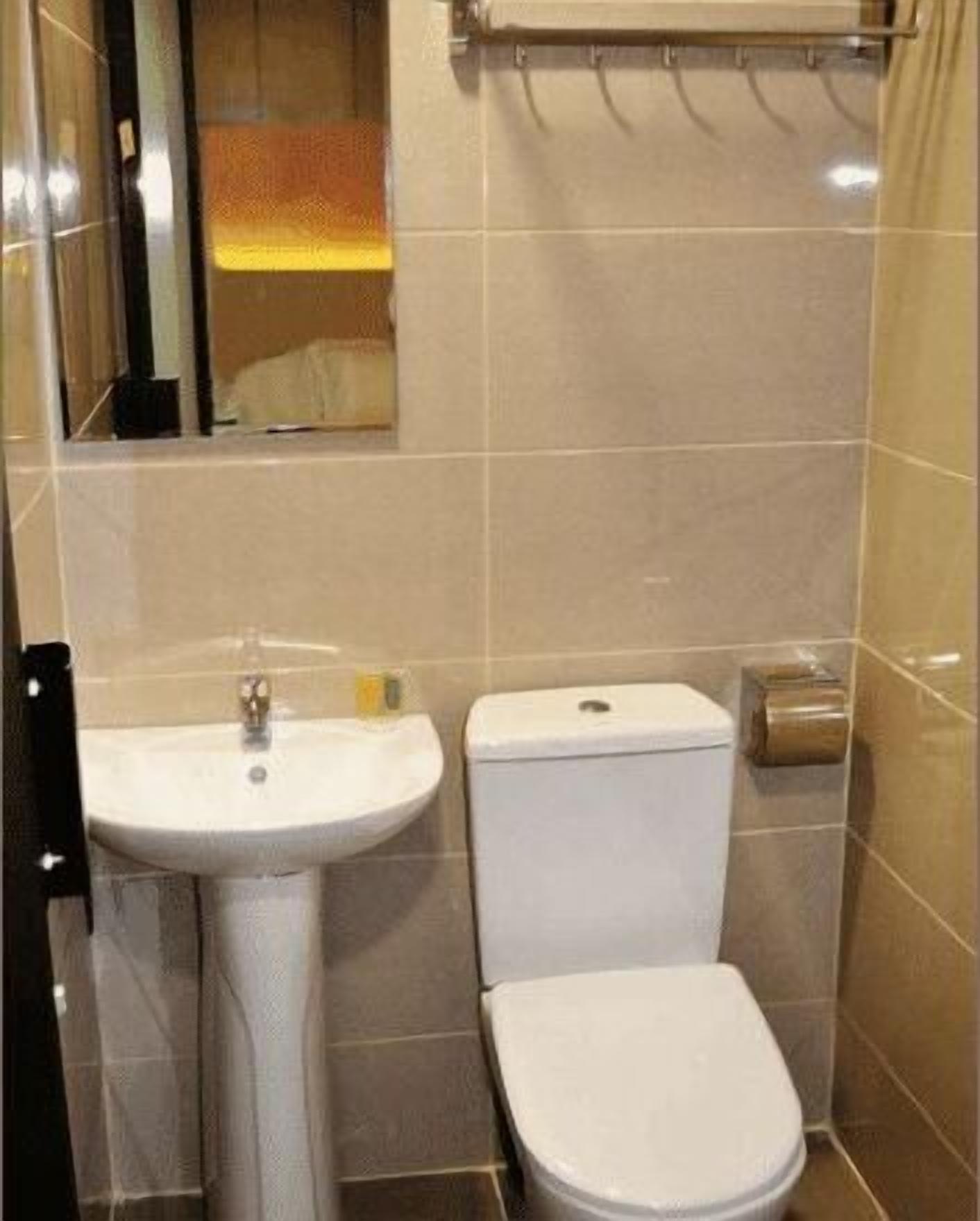 Bad | Dusj, toalettartikler (inkludert) og håndklær