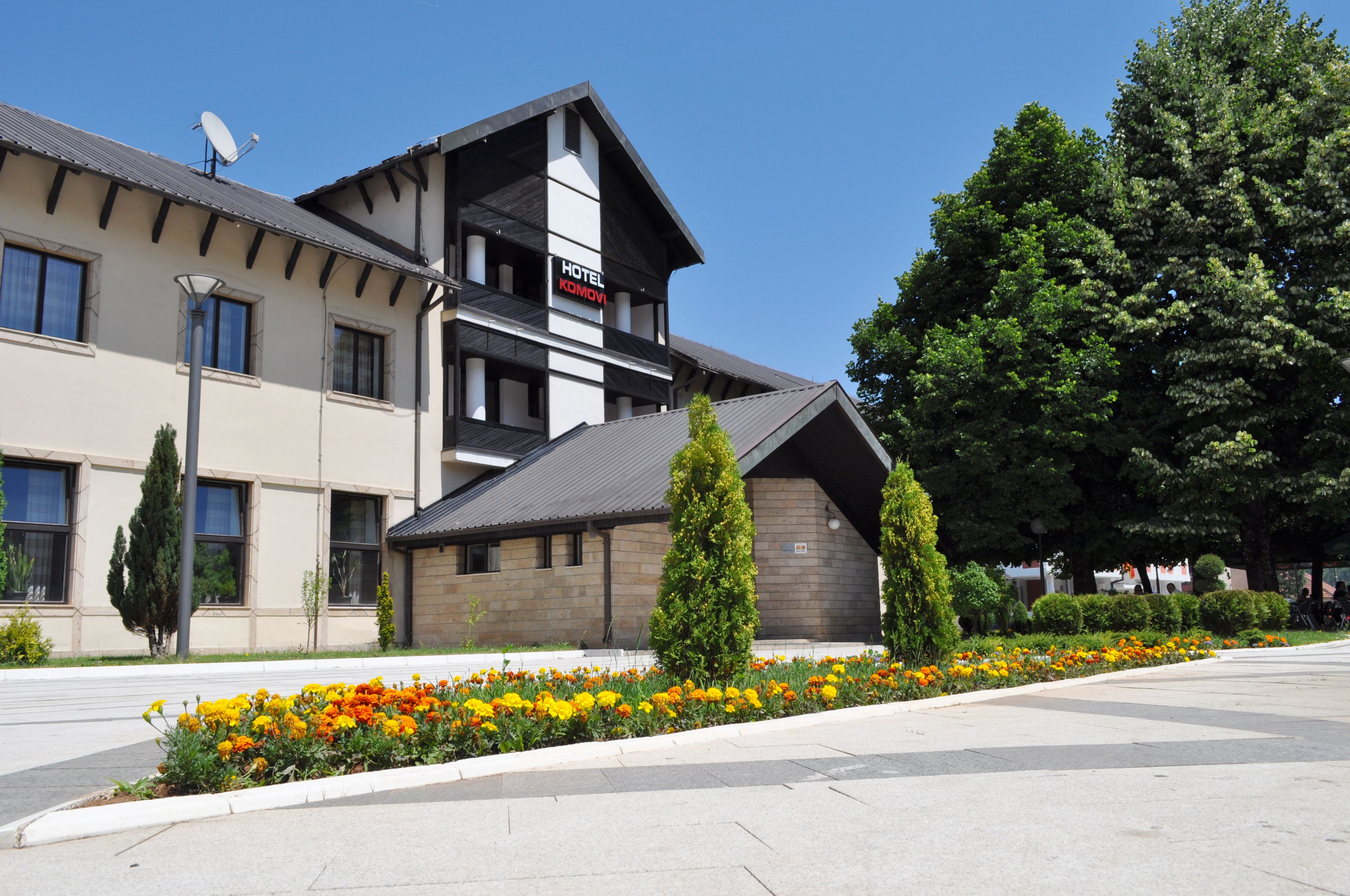 Mặt tiền nơi lưu trú