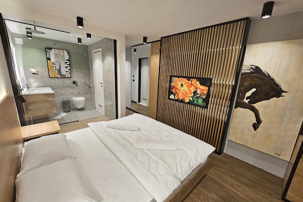 Décoration personnalisée, ameublement personnalisé, bureau