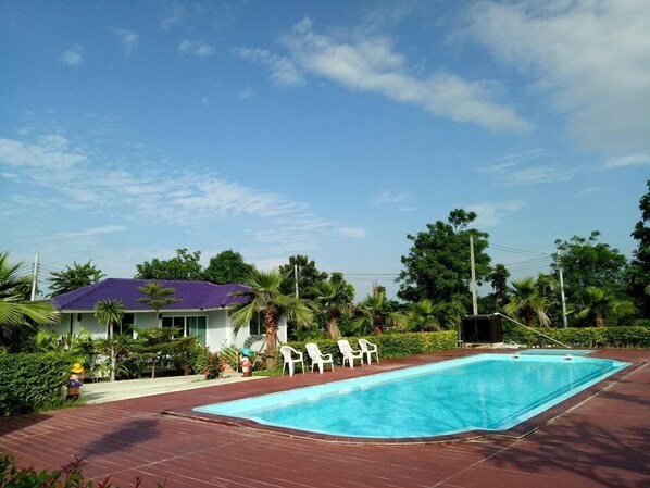 Utomhuspool