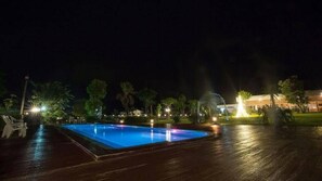 Utomhuspool