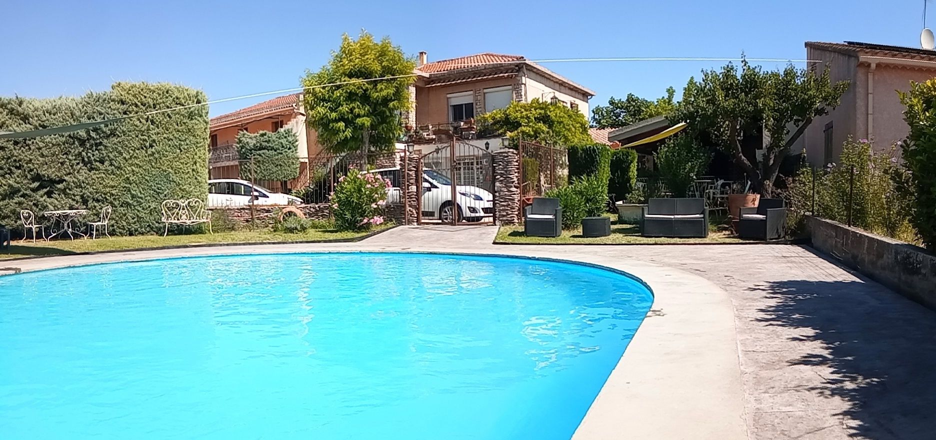 Piscine extérieure (ouverte en saison)