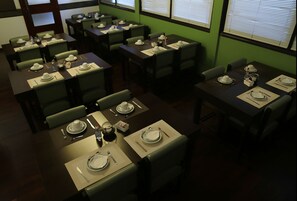 Free daily buffet breakfast - Hotel Província Flex de Pato Branco (Pato Branco)
