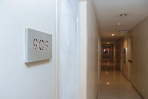 Interior - RedDoorz @ Bel Air Soho Suites Makati City (Makati)