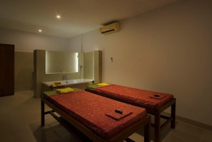 Massage/treatment rooms