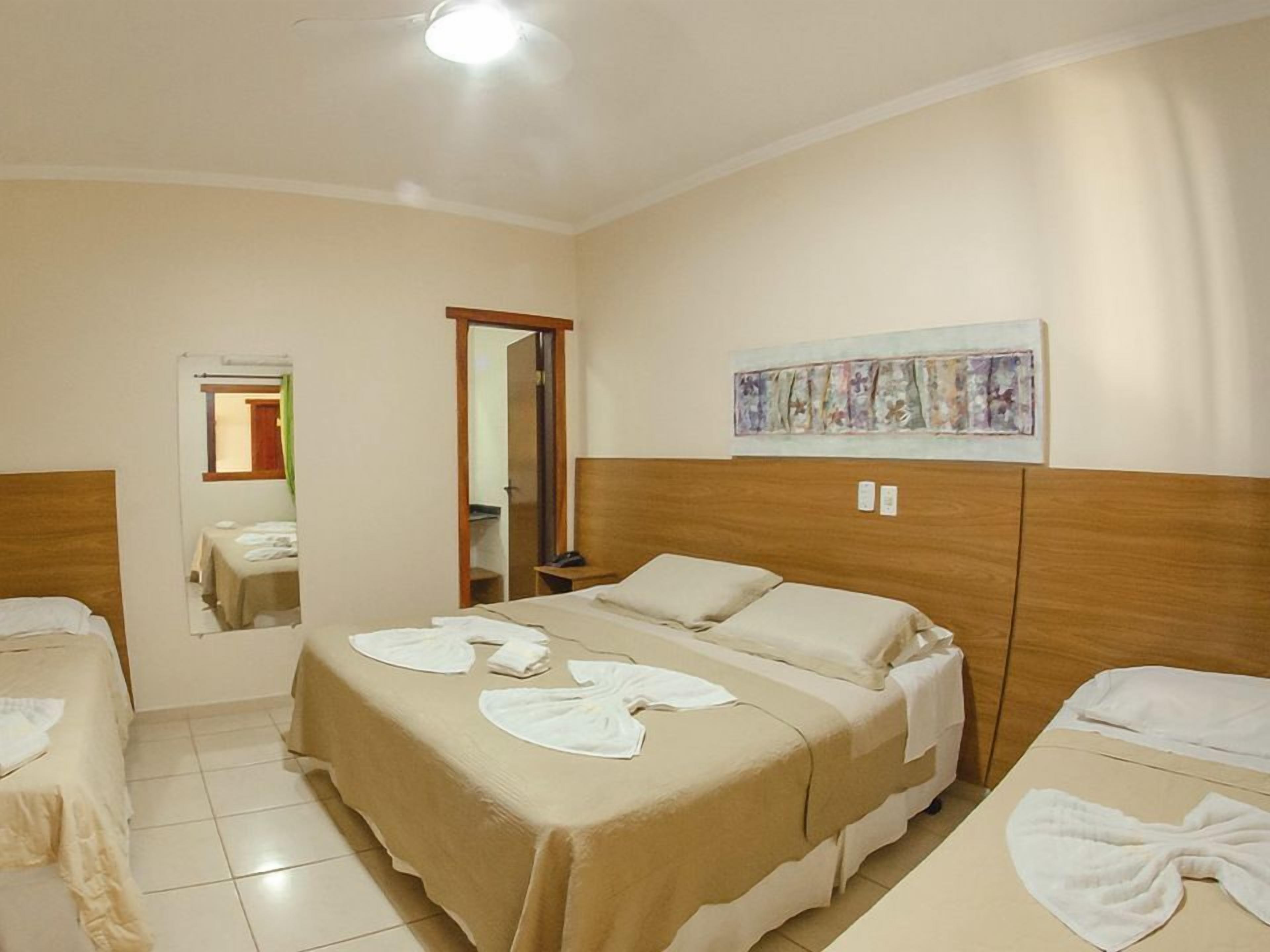 Deluxe-Vierbettzimmer | Minibar, Zimmersafe