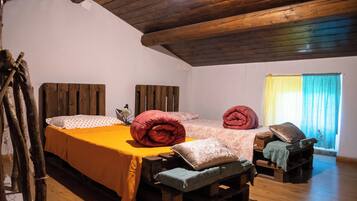 Appartement Duplex, 2 chambres, coin cuisine, côté jardin | Lits pliants/supplémentaires, Wi-Fi gratuit