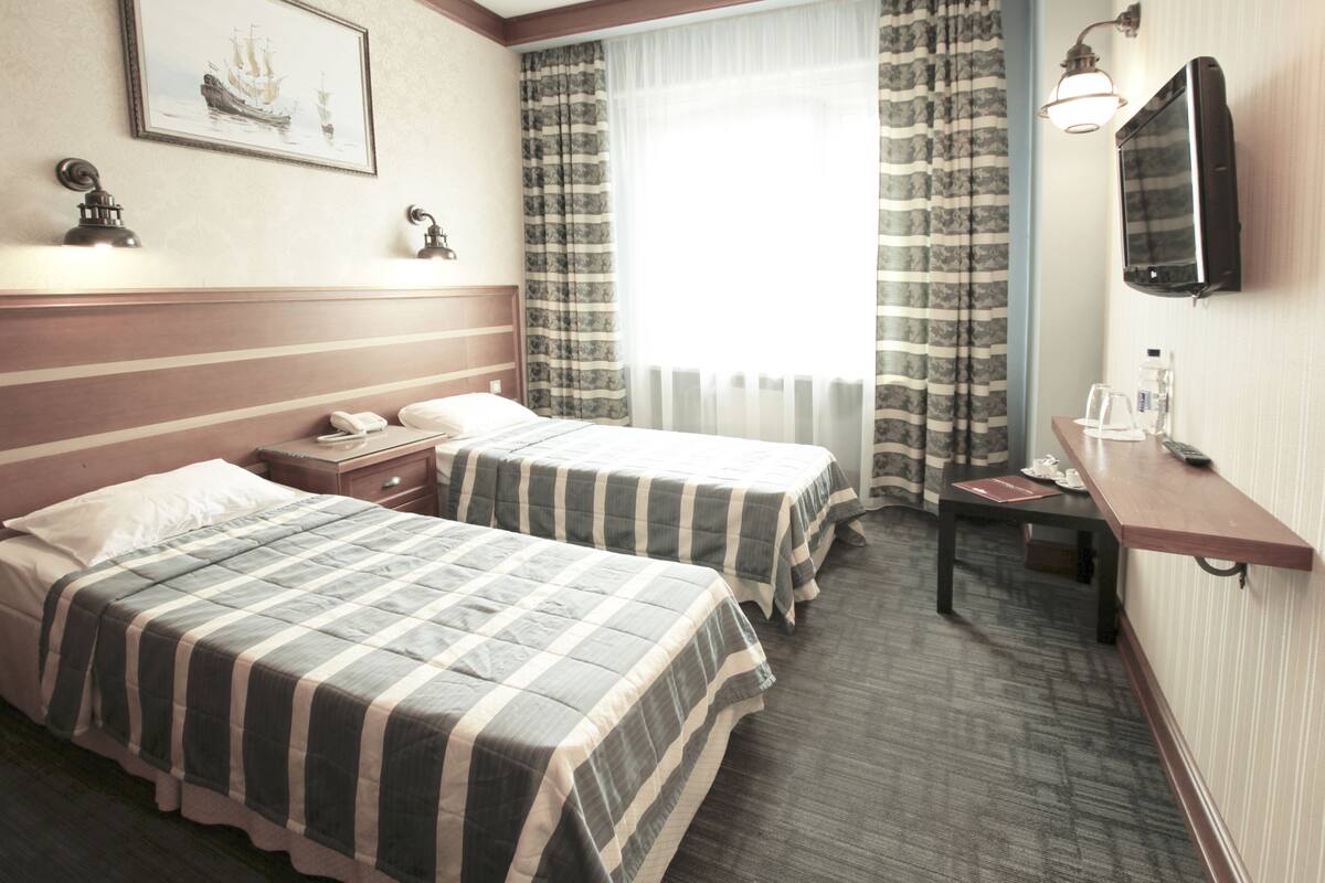 Minibar, in-room safe, iron/ironing board, free WiFi