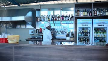 Bar (in der Unterkunft)