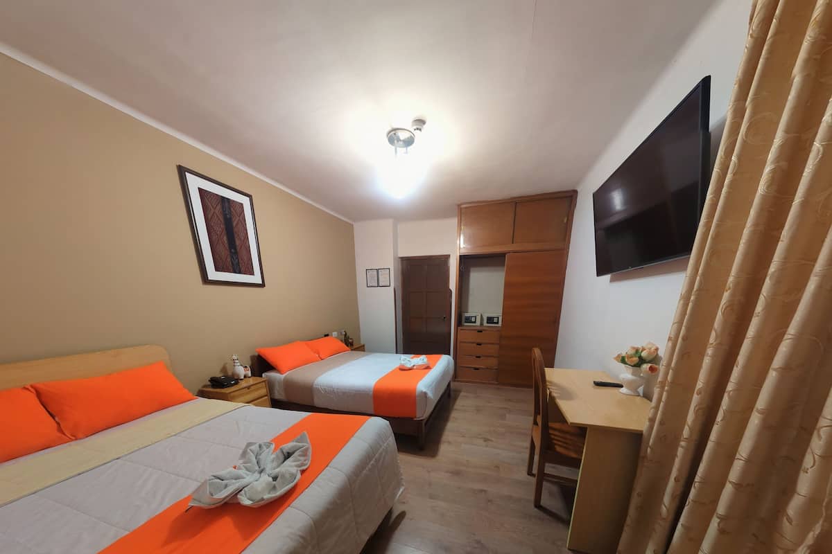Double Room | In-room safe, desk, laptop workspace, free WiFi