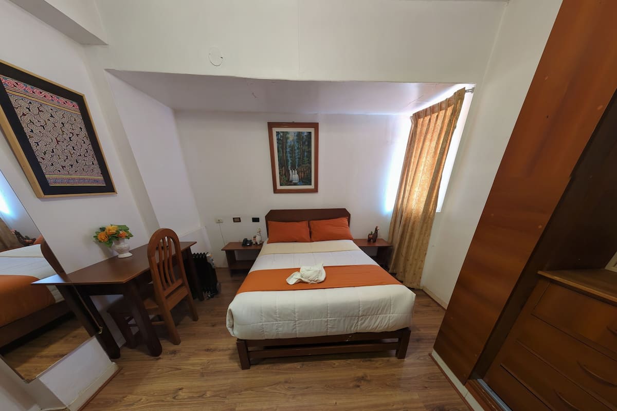 Standard Room | In-room safe, desk, laptop workspace, free WiFi