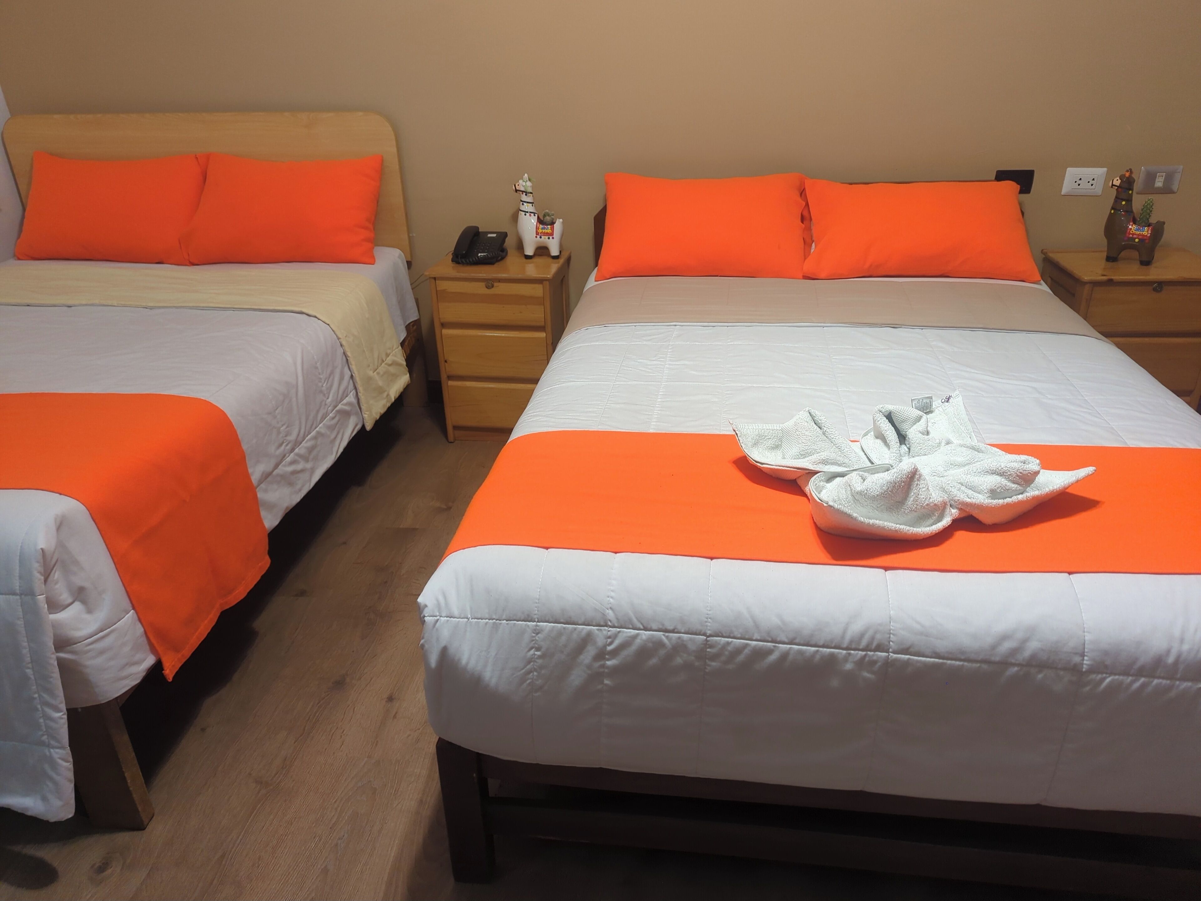 double room | 1 bedroom, in-room safe, desk, laptop workspace