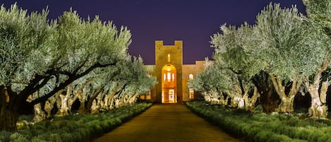 Fachada de la propiedad