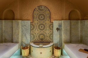 Steam room, Turkish bath, body treatments, body scrubs, facials