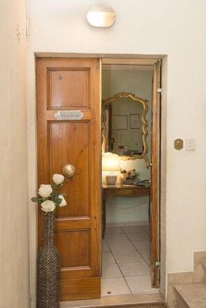 Entrée de l’hébergement