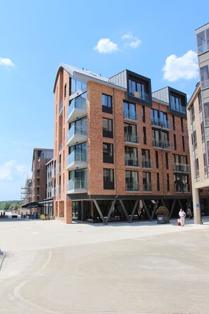 Exterior - Martin's Louvain-la-Neuve (Ottignies-Louvain-la-Neuve)