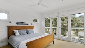 House, 3 Bedrooms | 3 bedrooms, iron/ironing board, cribs (surcharge) - Perfect Blairgowrie Beach House (Blairgowrie)