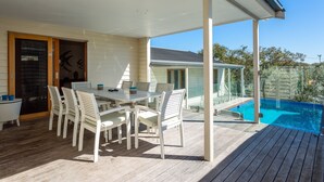 Terrace/patio - The White Beach House (Blairgowrie)