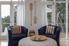 Maison, 3 chambres | Coin séjour