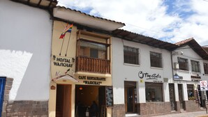 Unclassified image, 3 of 31, button - Hostal Wasichay (Cusco)