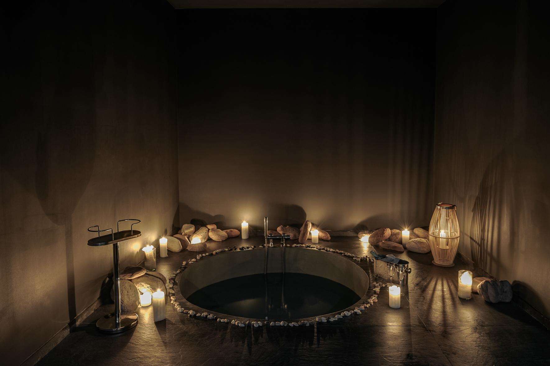 Body treatments, body scrubs, facials, 3 treatment rooms