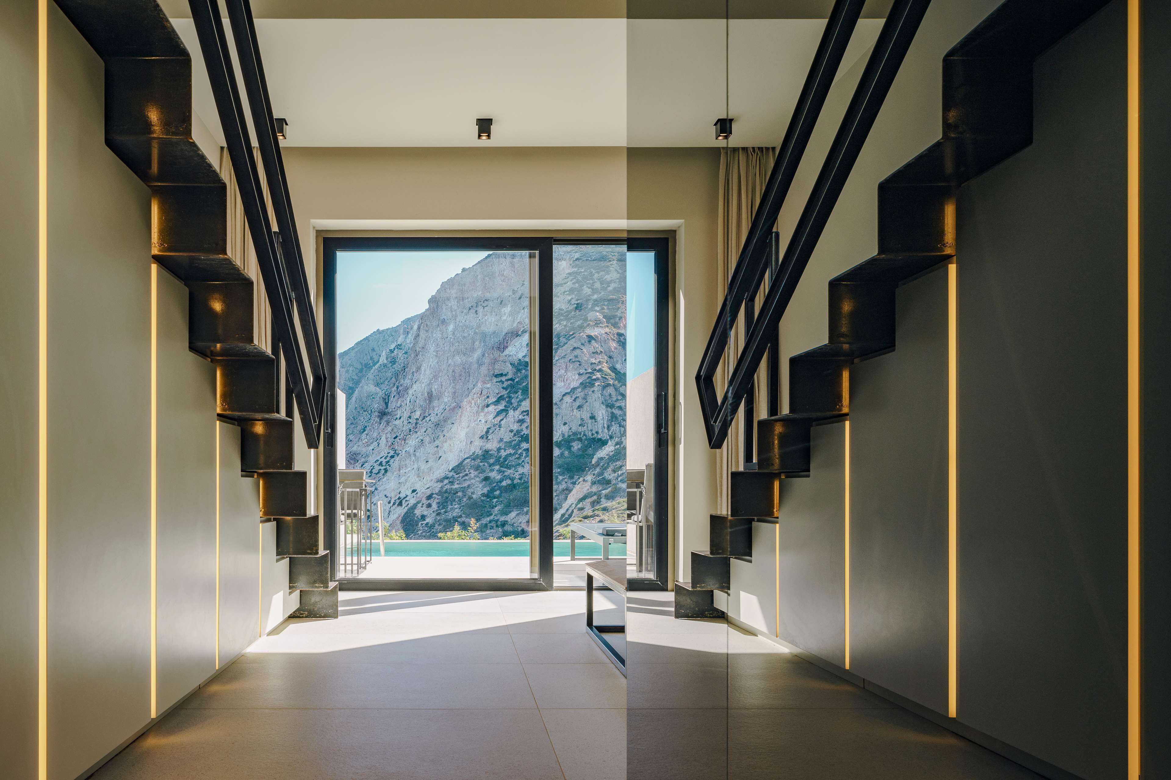 1 bedroom, premium bedding, minibar, in-room safe