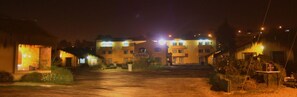 Front of property - evening/night - Amable Apart Hotel Escala Real (Coquimbo)