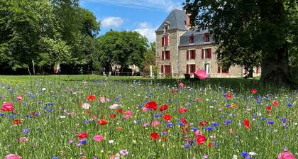 Domaine de La Briandais, a place of electromagnetic sobriety