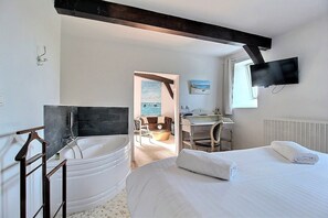 Chambre Deluxe, 1 très grand lit, vue parc