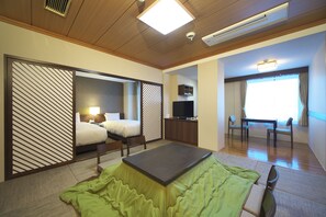 Kamar Deluks, Bebas Asap Rokok (Japanese Western Style) | Area keluarga | TV layar datar
