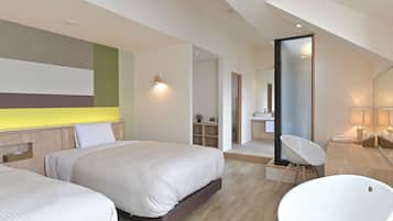 Superior tvåbäddsrum - icke-rökare | Sängtillbehör av högsta kvalitet och värdeförvaringsskåp på rummet