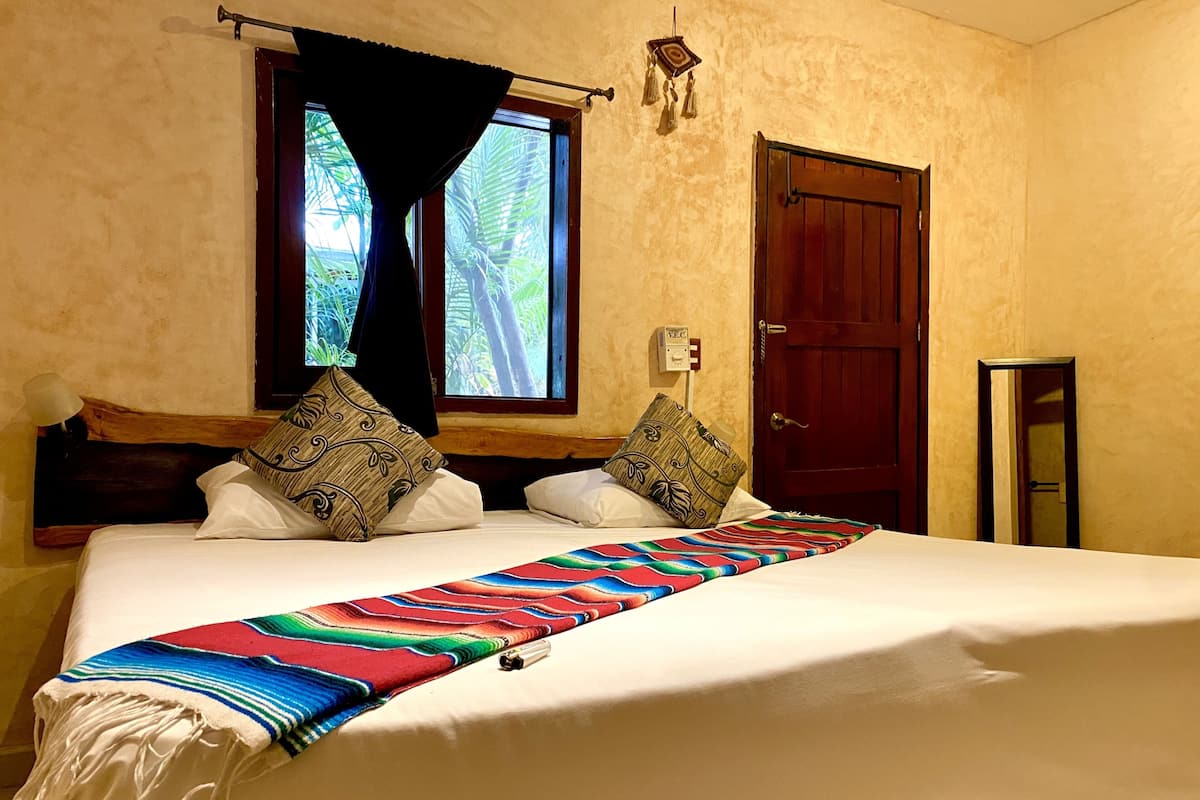 Traditional Double Room, Garden View, Garden Area | 1 bedroom, in-room safe, desk, free cots/infant beds