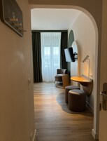 双人房或双床房 (accessible) | 起居区 | 平板电视