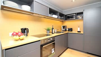 Apartment, 3 Bedrooms, Sauna | Private kitchen | Fridge, microwave, stovetop, coffee/tea maker