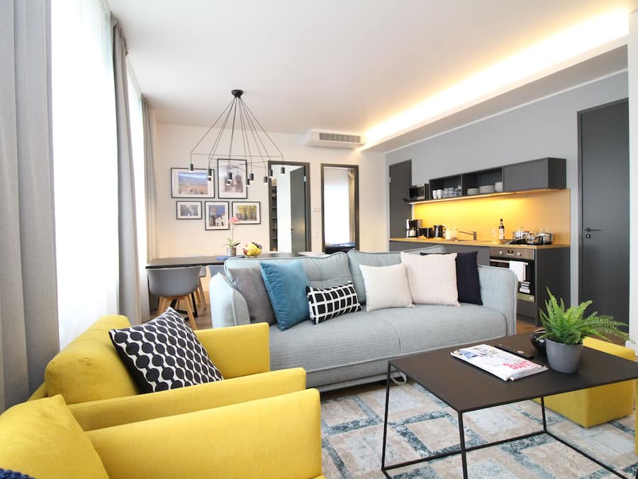 Huoneisto, 3 makuuhuonetta, 2 kylpyhuonetta | Olohuone | Taulutelevisio