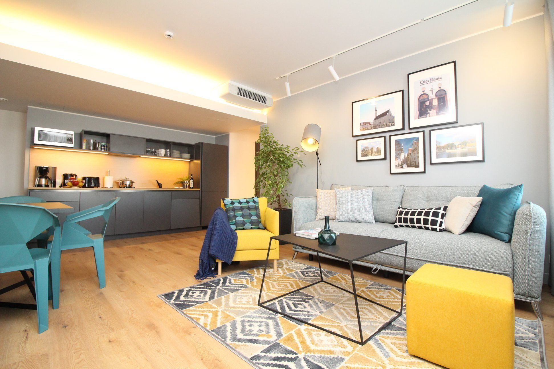Apartment, 2 Bedrooms, 2 Bathrooms | Ruang tamu | TV skrin rata 